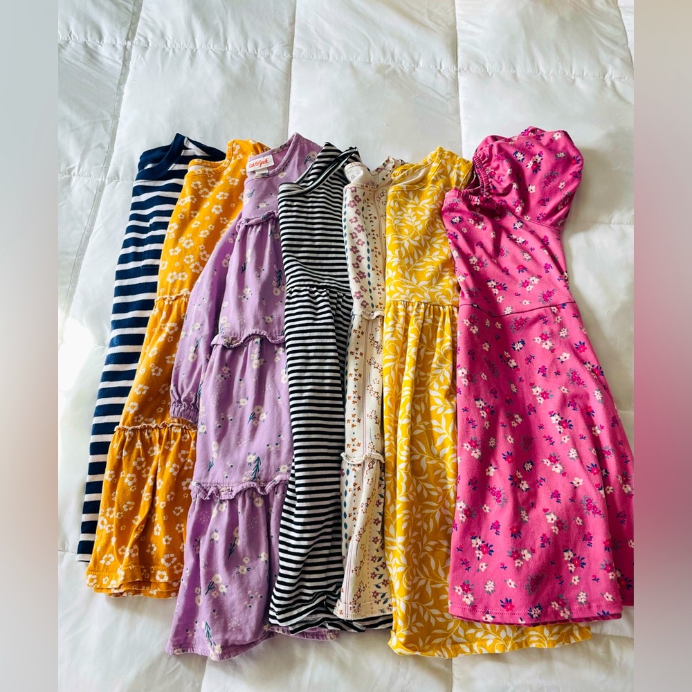 Lot of (7) girls dresses. Size 7/8